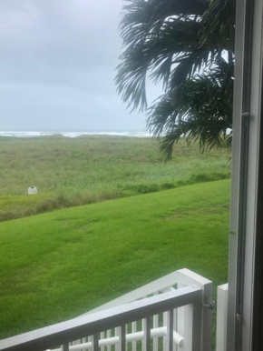 Steps away from beach condo on Hutchinson island Fort pierce Fl 34949